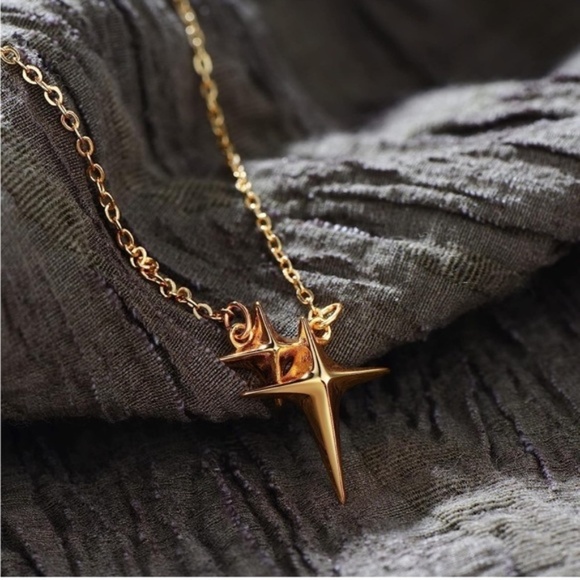 GOLD 14k Gold Plated Star Pendant Chain Necklace - Picture 1 of 4